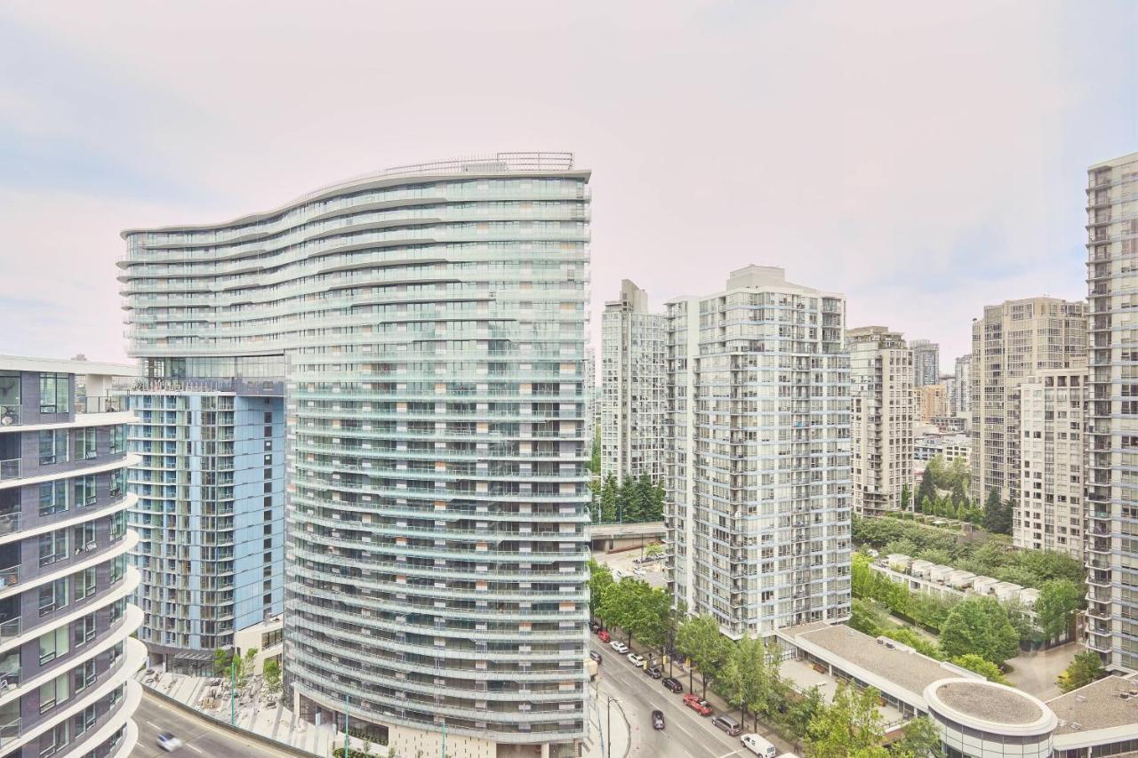 The Douglas, Autograph Collection Vancouver Exterior photo